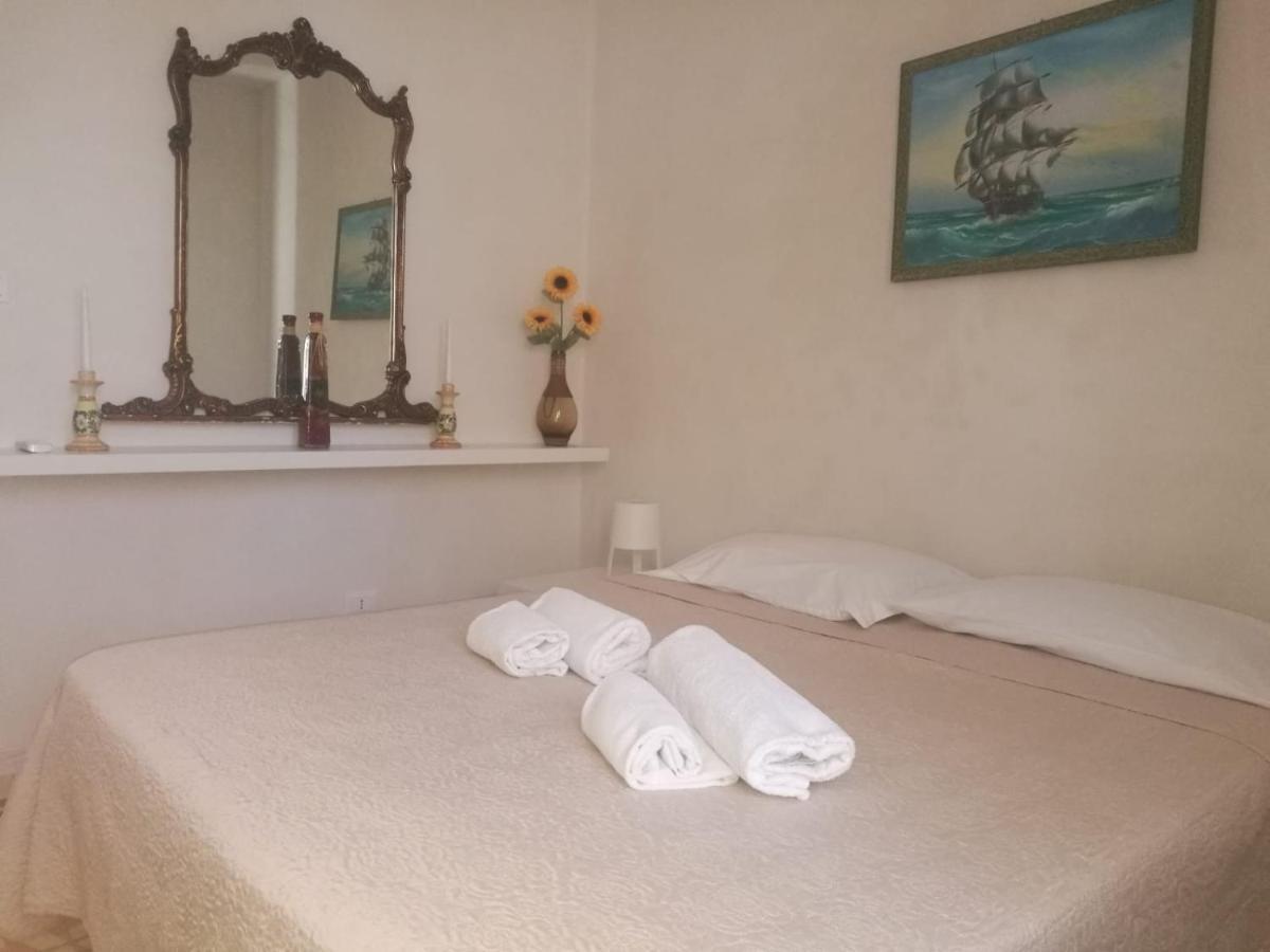 Appartement A Due Passi Dal Porto à Trapani Extérieur photo